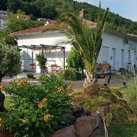 Hasloch  Travelers Home מראה חיצוני תמונה