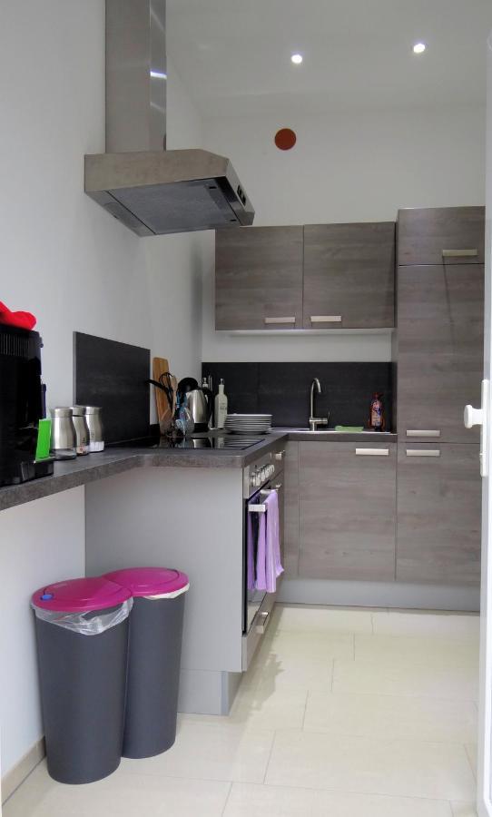 Hasloch  Travelers Home מראה חיצוני תמונה